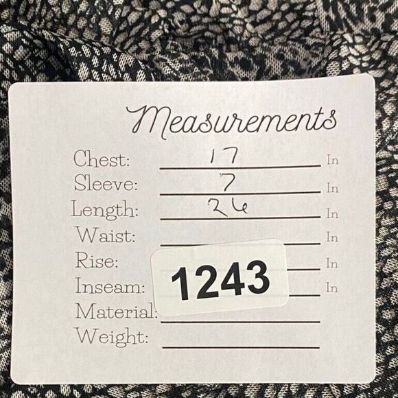 CAbi Leopard Sheer Gathered Placket Ruched Blouse Half Sleeve M Black White - Picture 8 of 15